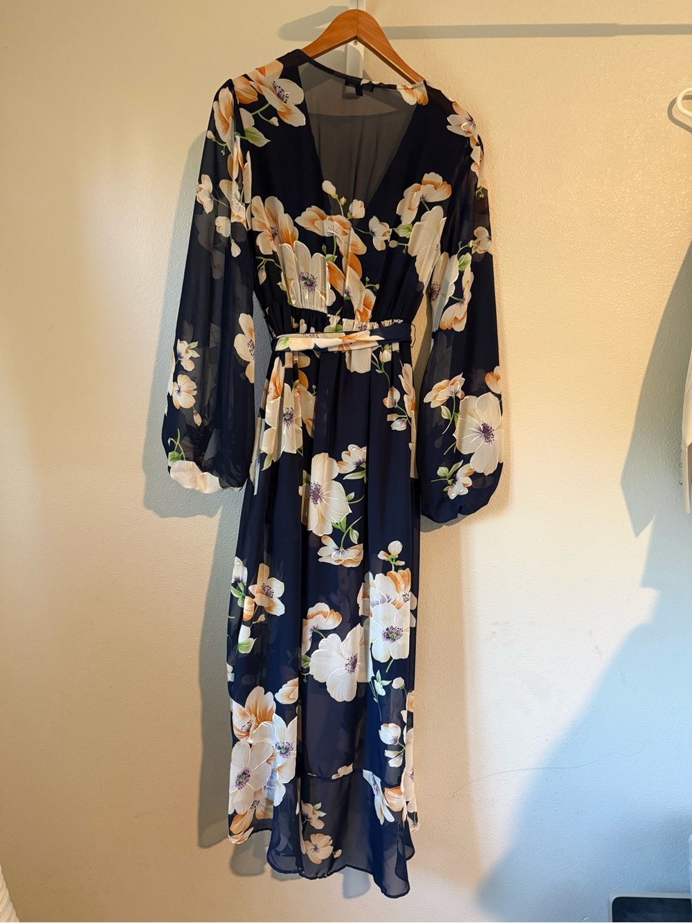 Fashion nova Floral Wrap Midi Dress - Navy - Picture 7 of 10